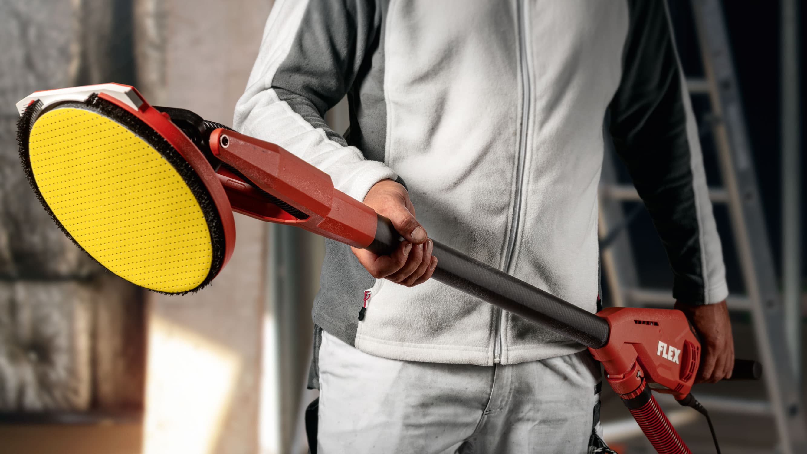 FLEX Carbon Giraffe with swivel range of 160°