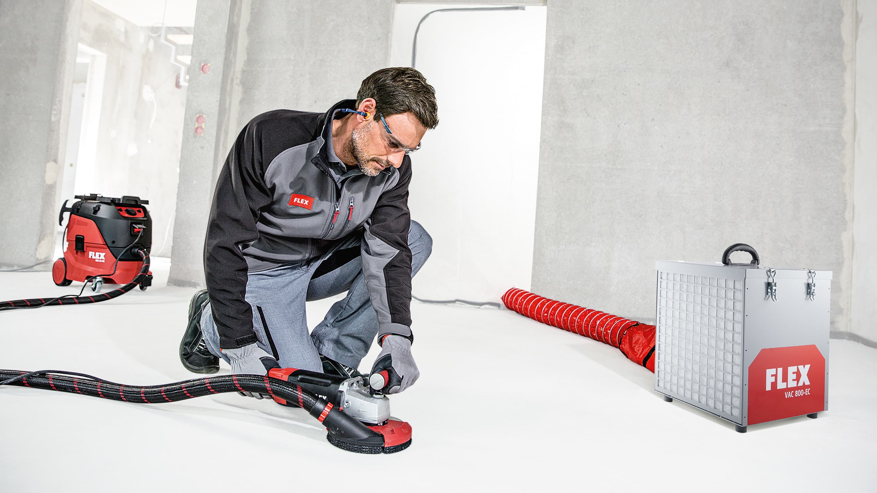 Working with the construction air purifier