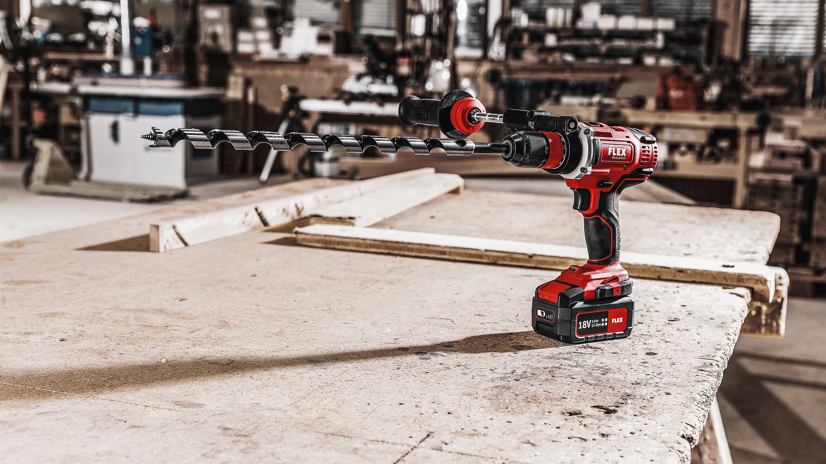 Auger on 4-speed cordless drill driver in the workshop