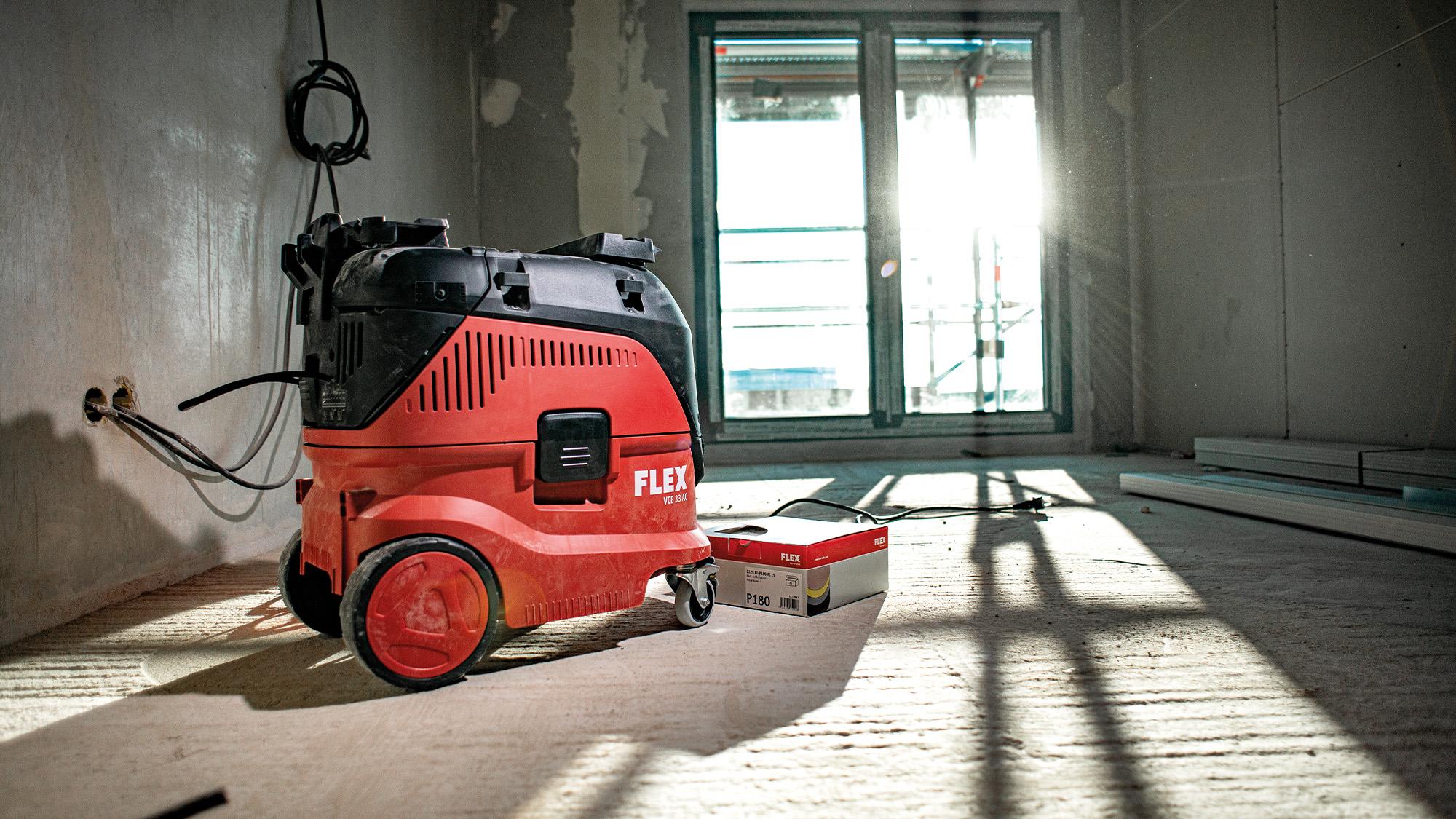 Dust-free working on a construction site with a FLEX safety vacuum cleaner